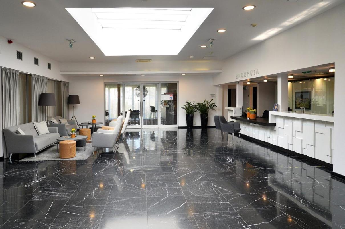 מיכלובצ'ה Hotel Mousson מראה חיצוני תמונה