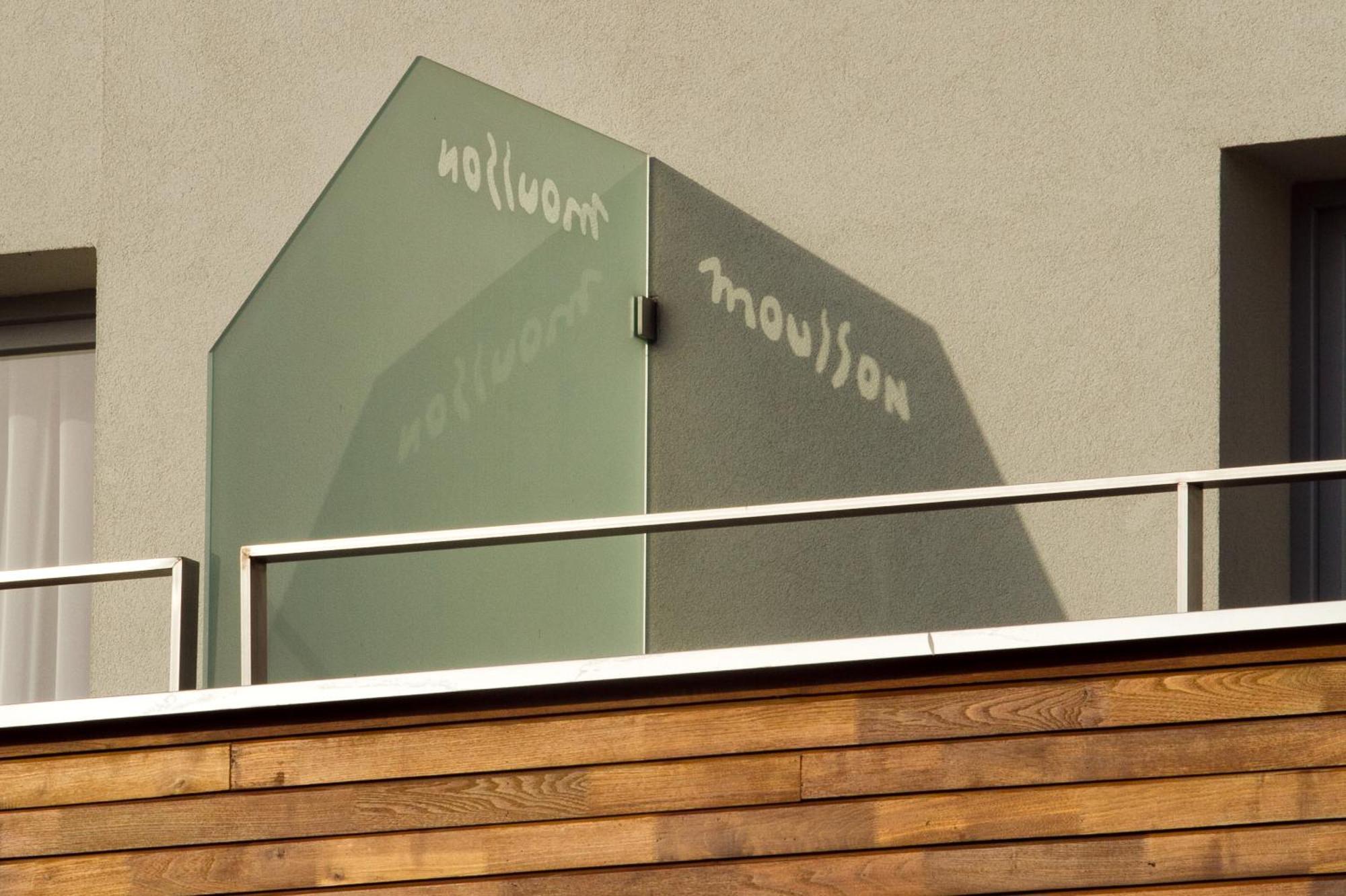 מיכלובצ'ה Hotel Mousson מראה חיצוני תמונה