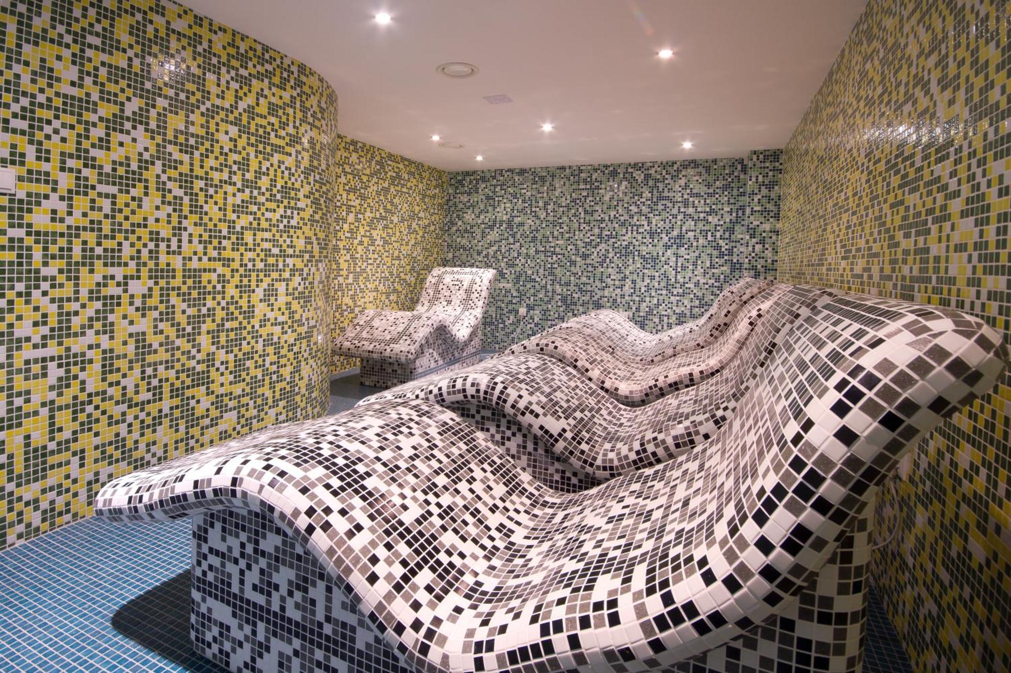 מיכלובצ'ה Hotel Mousson מראה חיצוני תמונה