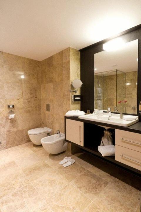 מיכלובצ'ה Hotel Mousson מראה חיצוני תמונה