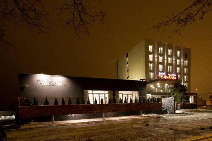 מיכלובצ'ה Hotel Mousson מראה חיצוני תמונה